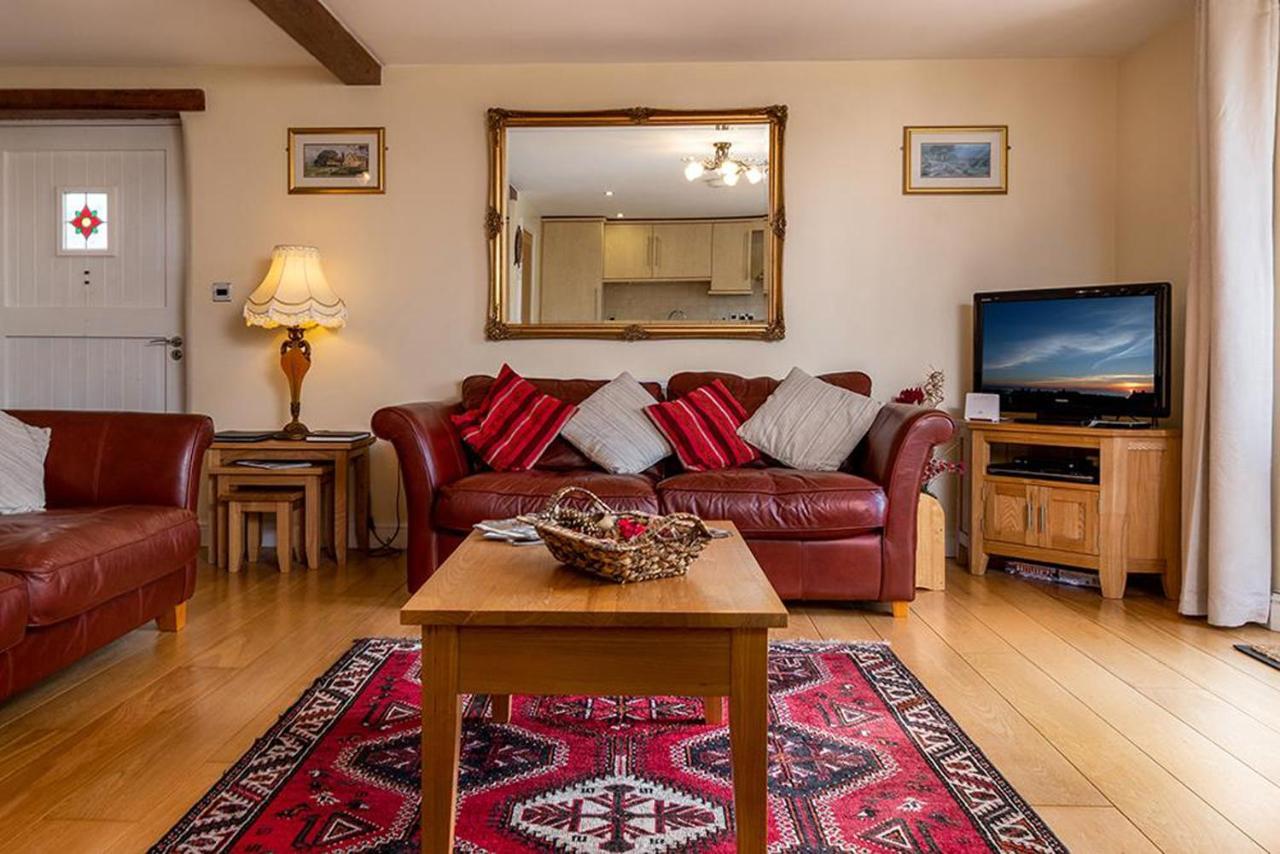 Tregarnedd Cottage スランゲヴニ エクステリア 写真