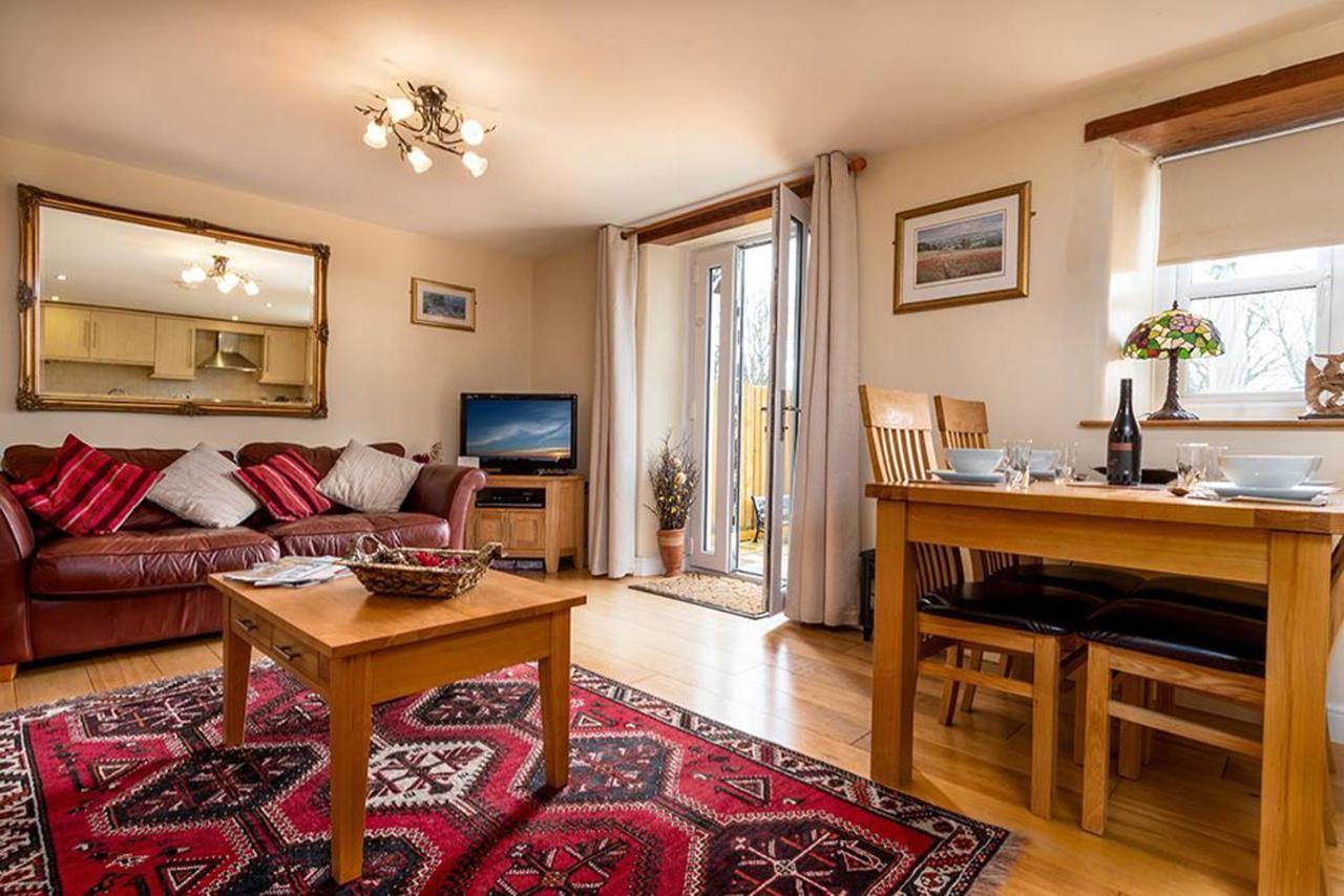Tregarnedd Cottage スランゲヴニ エクステリア 写真