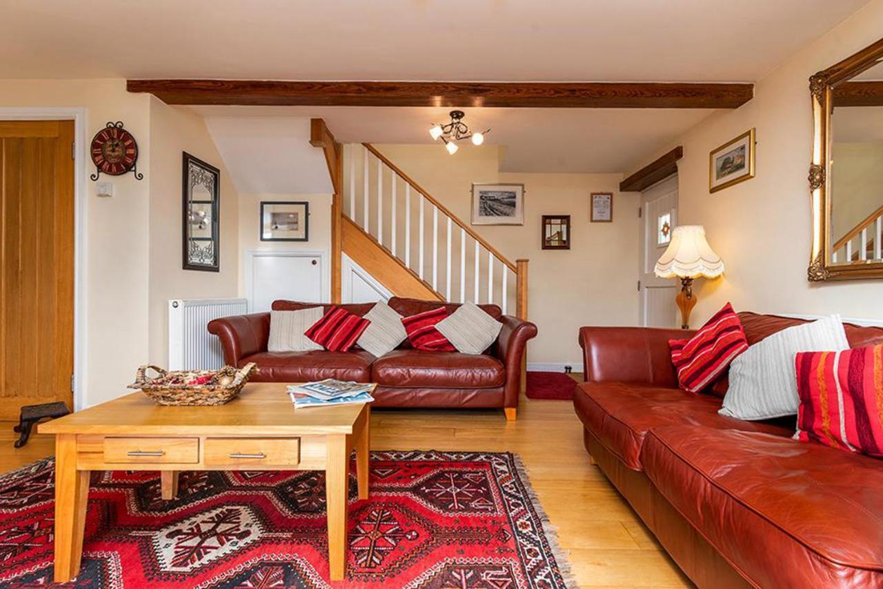 Tregarnedd Cottage スランゲヴニ エクステリア 写真